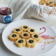 蓝莓酱夹心饼干