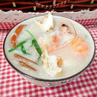 早餐螃蟹海鲜粥