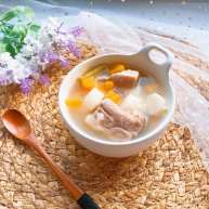 宝宝辅食胡萝卜山药排骨汤