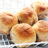 全麦豆沙小餐包