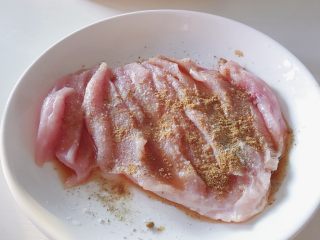 4、“风云”炸鸡排,五香粉