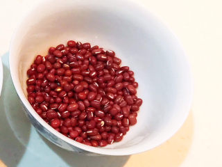 11、红豆汤圆,红小豆清洗干净