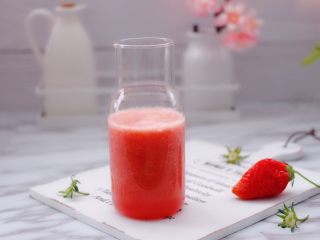 13、番茄草莓蜂蜜汁,成品一