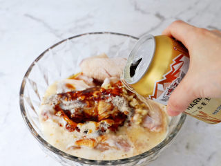 13、照烧鸡翅,加入啤酒