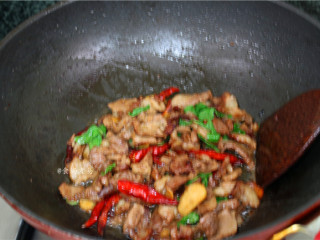 11、香辣薄荷炒羊肉,快速翻炒均匀