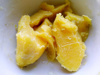 1、 红薯小面包,红薯切块蒸熟