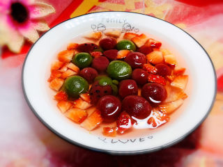 16、水果汤圆,盛碗里，美美哒水果汤圆就完成了