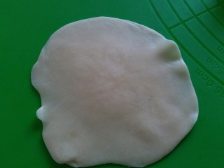 29、苏式伍仁月饼,擀开