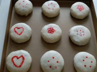 31、苏式伍仁月饼,用筷子沾上色素，点在表面装饰下