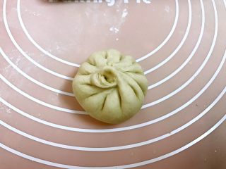 20、香葱鲜肉大包,一个生坯就完成啦