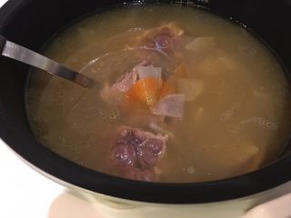 18、韩式牛尾汤-电锅版,电锅版的真的太方便了！