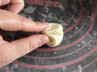 14、绿豆饼～酥了一地渣儿,两头捏起来