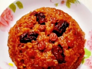 12、红糖糯米饭,蒸熟的红糖糯米饭