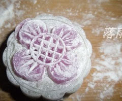 15、冰皮月饼,然后就是换着颜色做了