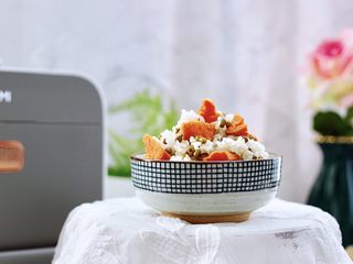 16、绿豆红薯饭,清香扑鼻又好吃的绿豆红薯饭，嘻嘻，我家宝贝一口气吃了一大碗。