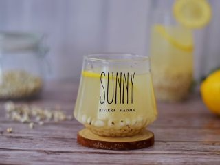 10、柠檬薏米水,成品图