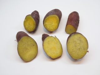 9、薯泥烩丸,蒸熟的番薯去皮