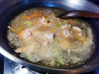 20、虫草花鸡汤,加清水