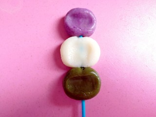 18、汤圆的花样吃法～豆腐汤圆串串,用小棒子串起来