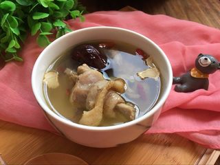 19、【洋参枣杞鸡汤】补气养神的高考餐,成品图