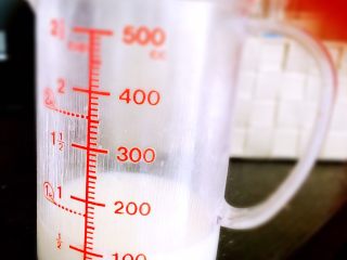 3、日式杏仁豆腐,牛奶150cc