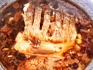 16、家常烧草鱼,红烧草鱼味道鲜美，鱼肉鲜嫩～