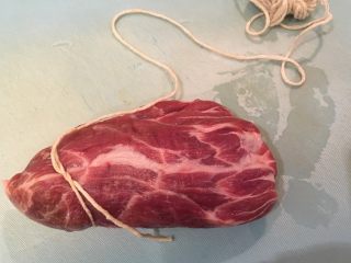 3、日式啤酒煮,把肉绑起来！