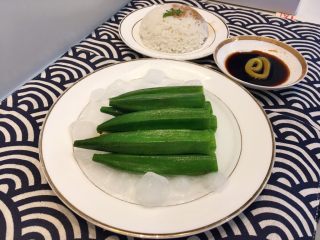 11、冰镇芥末秋葵,好看的绿