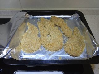 13、炸鸡排（非油炸版）,依次放入烤盘