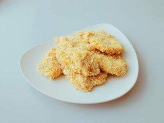 18、炸鸡排（非油炸版）,这个一定要趁热吃！凉了就会不酥脆，最好出烤箱就吃！特别酥脆！