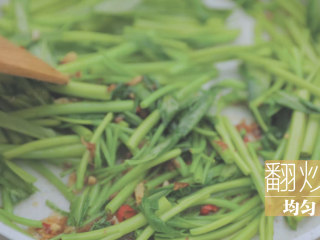 11、泰式料理的3+1种有爱做法「厨娘物语」,放入空心菜翻炒至断生。