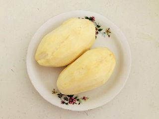 4、祛湿养生粥 赤豆甘薯糯米粥,甘薯削皮