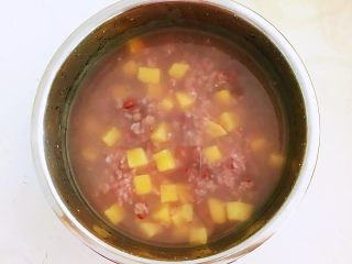 16、祛湿养生粥 赤豆甘薯糯米粥,香甜的赤豆甘薯糯米粥熬好了