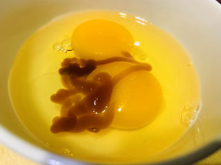 5、牡蛎炒蛋,加蚝油；