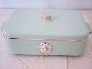 15、照烧鸡腿饭,盖上锅盖小火焖5分钟入味