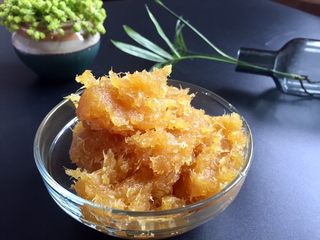 17、凤梨馅（菠萝馅）,成功的凤梨酥我们可以看见纤维，拉丝，甜中带酸，香味浓郁……