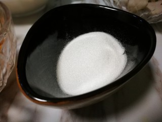 7、煮个牛奶~摩摩喳喳(牛奶版),白糖