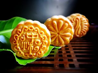 22、广式月饼~金沙奶黄馅儿,成品