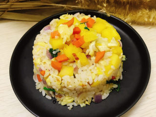 22、菠萝饭,或者盘中