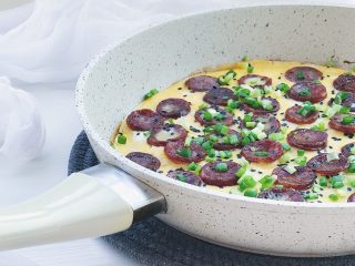 21、腊肠煎饼果子,是不是很诱人 你要不要来一口