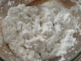 5、水果汤圆,搅拌均匀。