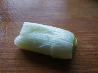 5、肾果烧鸡公,大葱需要一寸段