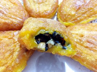 16、南瓜坚果馅饼,来一口，满满的馅料，满足！