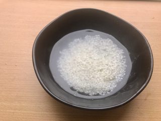 8、香甜米饭-如何蒸好一碗饭,就这样腌米腌至少15分钟，最好要二十分钟。