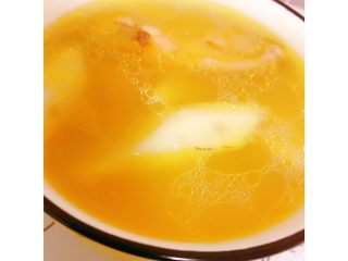 15、山药鸡汤,忙碌了半天，赶紧喝一碗吧。
