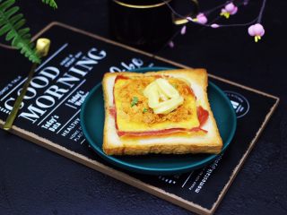 12、肉松培根吐司披萨,成品一