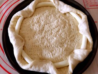 7、芝心披萨,如图