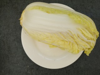 3、韩式年糕方便面,准备圆白菜