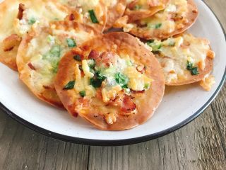 12、香脆饺子皮披萨,完成！