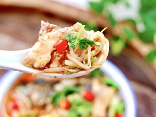 17、炖草鱼,吃上一口超级满足,嘻嘻,诱惑到你木有。